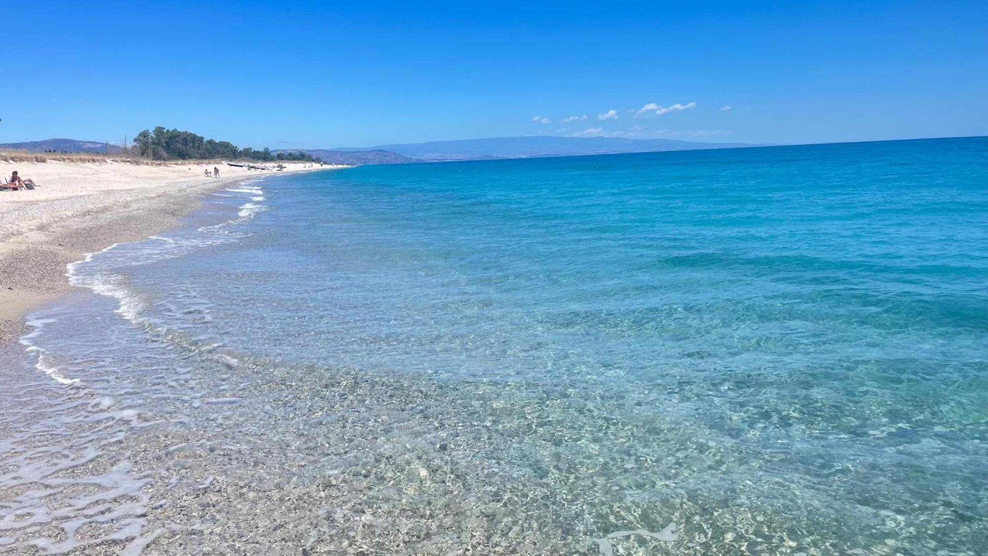 L'Isola Dei Vacanzieri サンタンドレーア・アポストロ・デッロ・イオーニオ エクステリア 写真